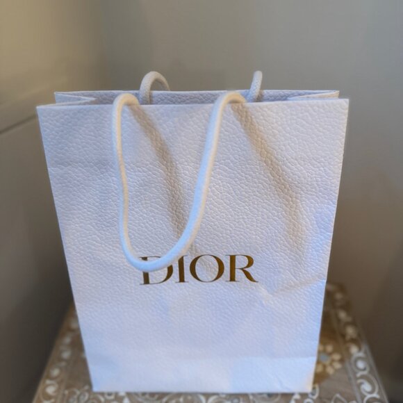 Authentic Dior White Shopping Bag Gift Tote 10 in x 8 in - Picture 5 of 6